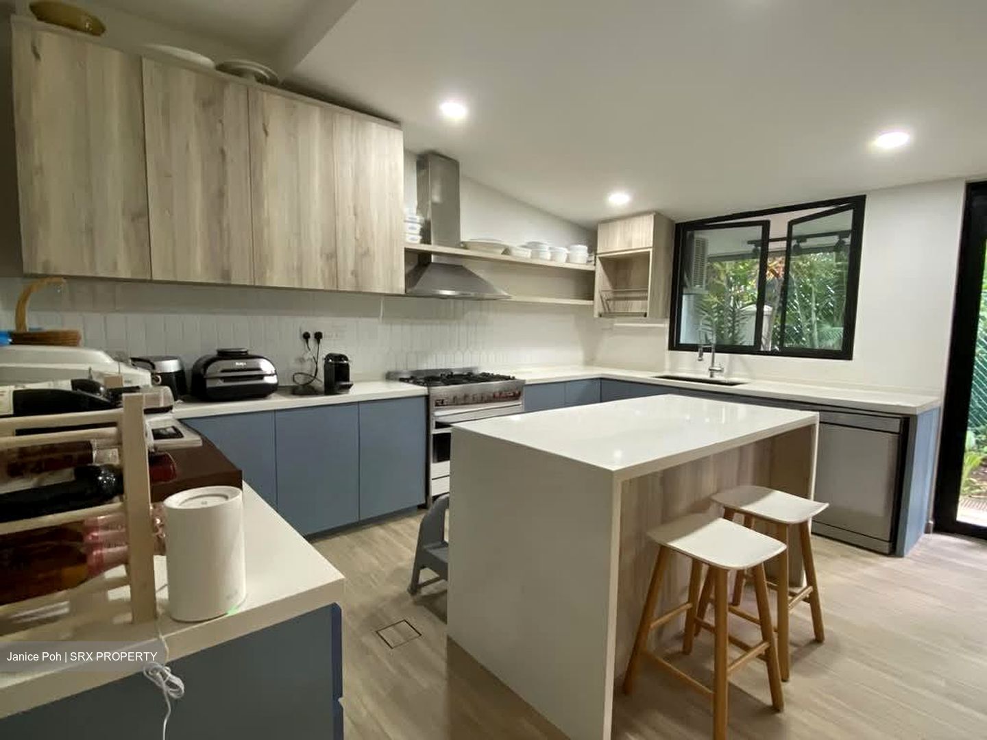 Pasir Ris Beach Park (D18), Semi-Detached #607293591